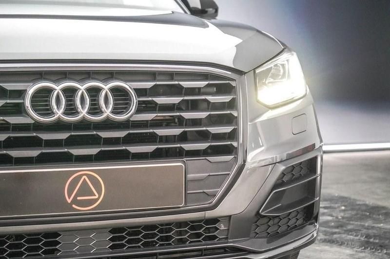 Used Audi Q2 Black Edition 150 HP (110 kW) 2019 Grey SUV