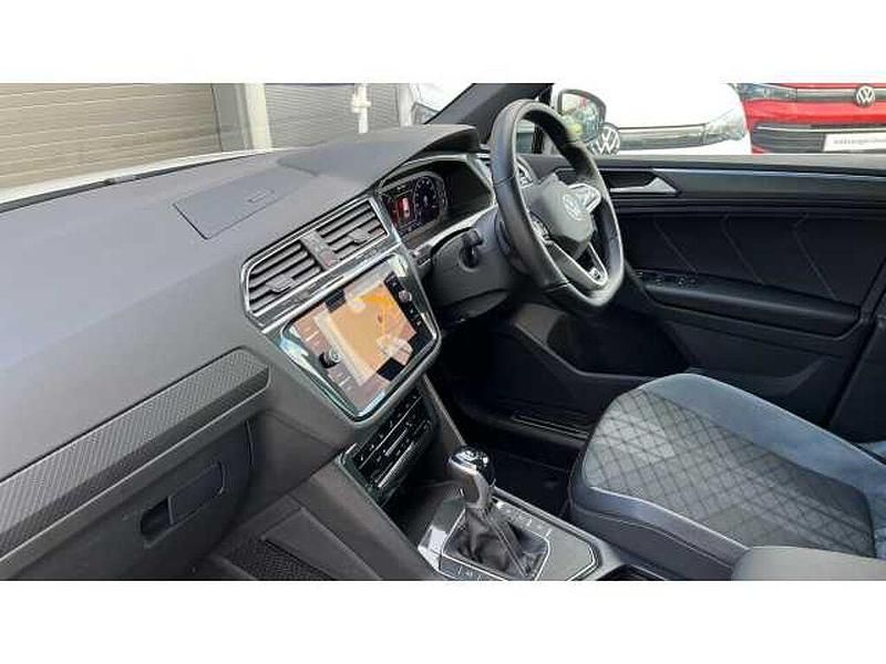 Used VW Tiguan R-line 150 HP (110 kW) 2022 White SUV