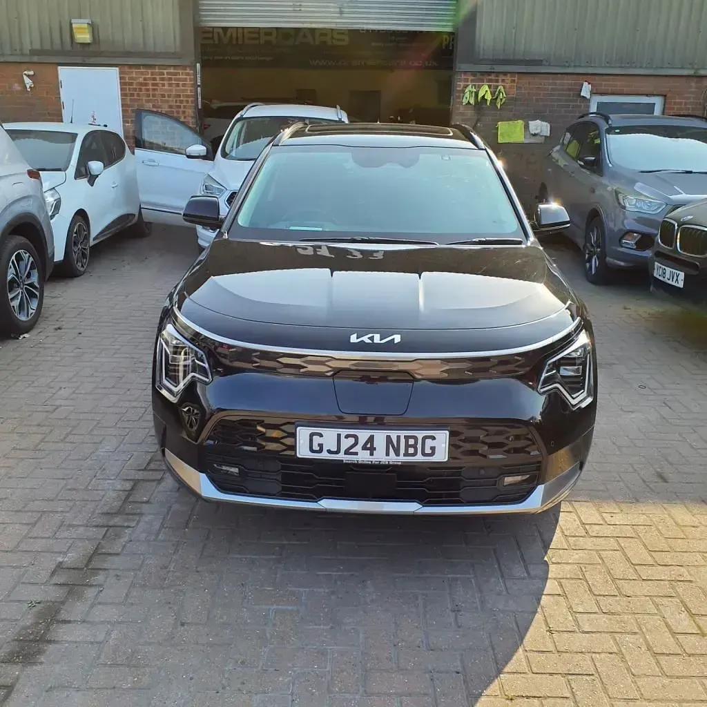Used Kia Niro 148 kW (202 HP) 2024 Black SUV