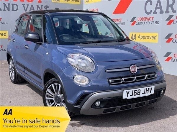 Blue black Used 2018 Fiat 500L Cross MPV | £9,995 (A bit pricey) - Image 1/1