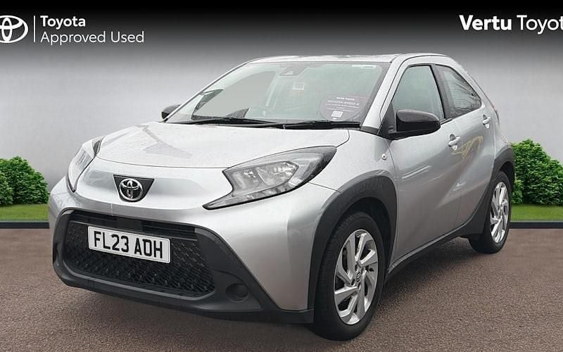 Used Toyota Aygo X PURE 72 HP (52 kW) 2025 SUV