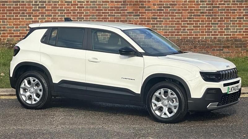 Used Jeep Avenger EV Altitude 113 kW (154 HP) 2024 White SUV