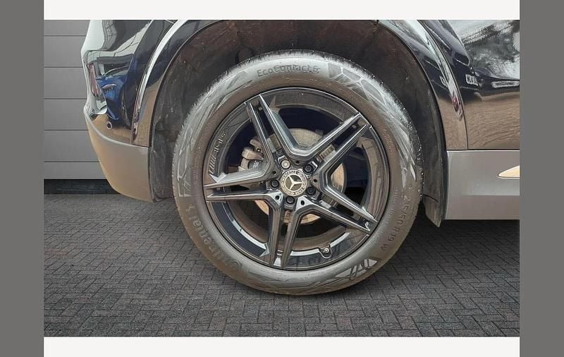 Begagnad Mercedes GLA200 Executive 161 HK (118 kW) 2024 Svart SUV
