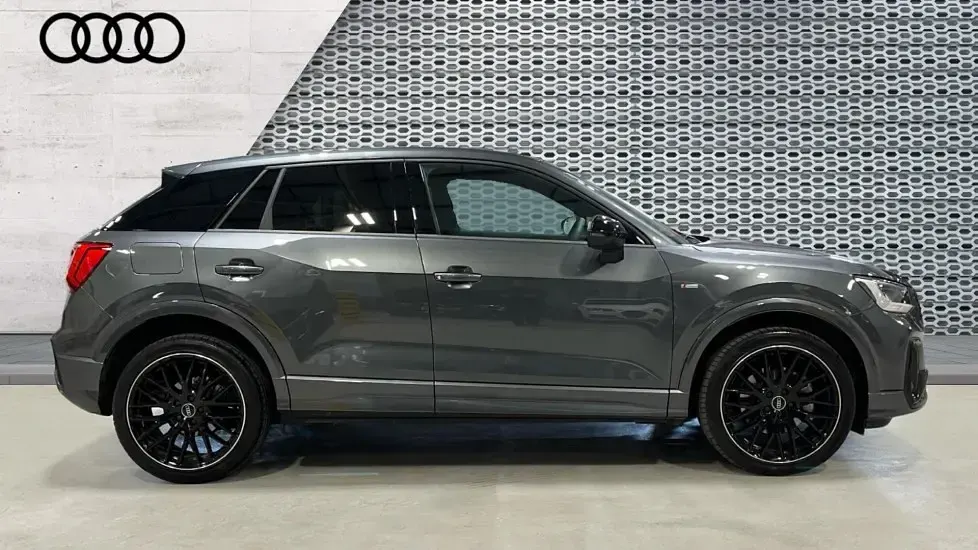 Used Audi Q2 Black Edition 150 HP (110 kW) 2025 Grey SUV