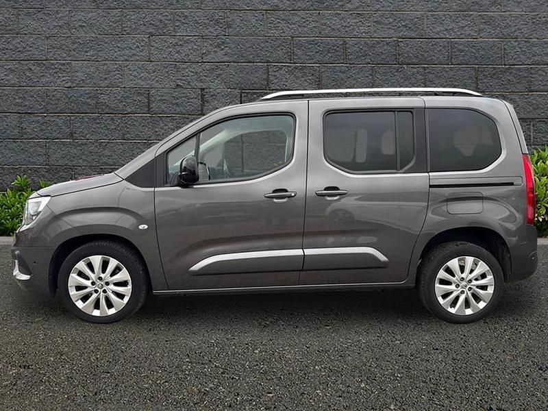 Used Vauxhall Combo Elite 130 HP (95 kW) 2021 Grey MPV