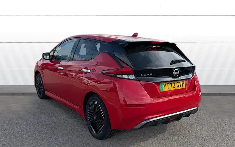 Used Nissan Leaf N-Connecta 110 kW (150 HP) 2025 Hatchback
