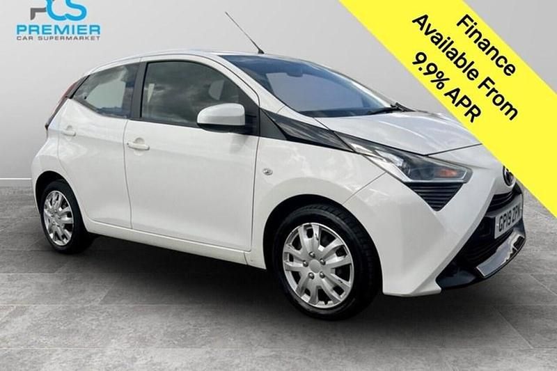 White Used 2019 Toyota Aygo X-play Hatchback | £5,995 (Good price) - Image 1/1