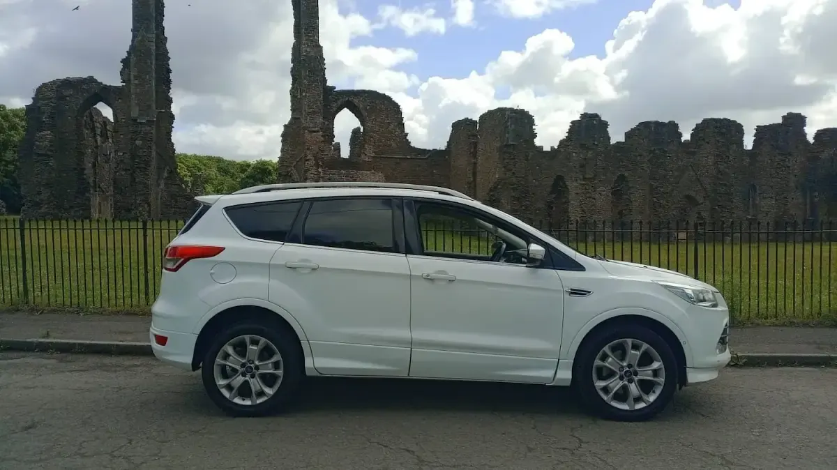 Used Ford Kuga Sport 180 HP (132 kW) 2016 White SUV