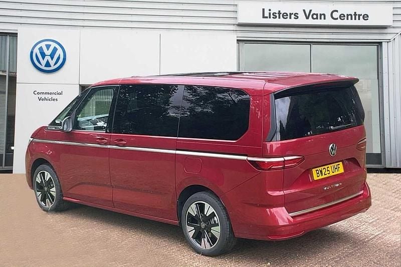 Used VW Multivan Style 2025 Red Van