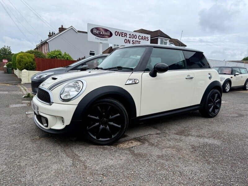 White Used 2011 Mini Cooper S Hatch Hatchback | £5,499 - Image 1/4