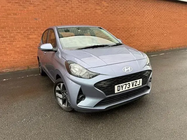 Used Hyundai i10 Advanced 2024 Blue Hatchback