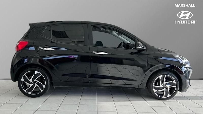 Used Hyundai i10 Premium 84 HP (61 kW) 2023 Black Hatchback