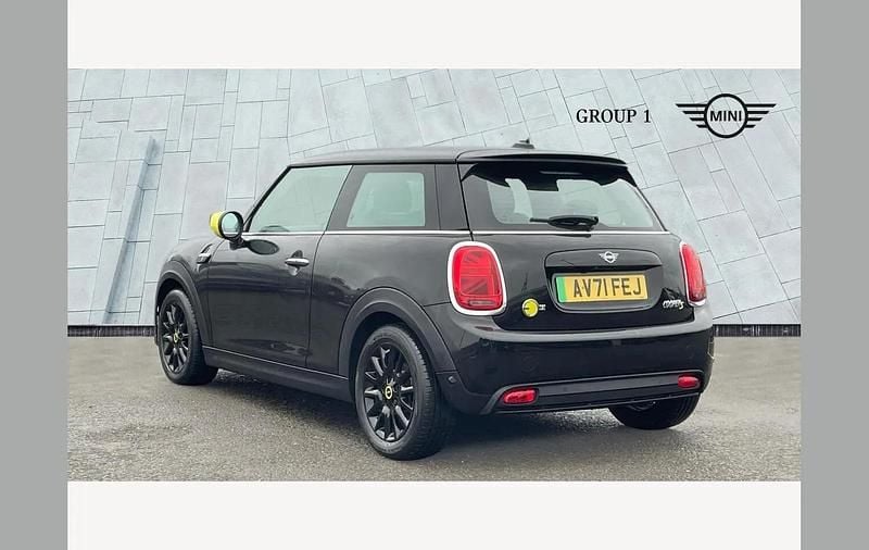 Used Mini Cooper S Level 2 135 kW (184 HP) 2021 Black Hatchback