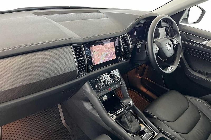 Used Skoda Kodiaq SE L Executive 150 HP (110 kW) 2024 White SUV