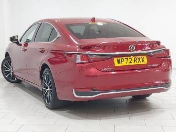 Used Lexus ES300H 218 HP (160 kW) 2022 Red Sedan