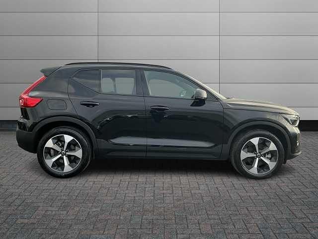 Used Volvo XC40 Plus 194 HP (142 kW) 2025 SUV