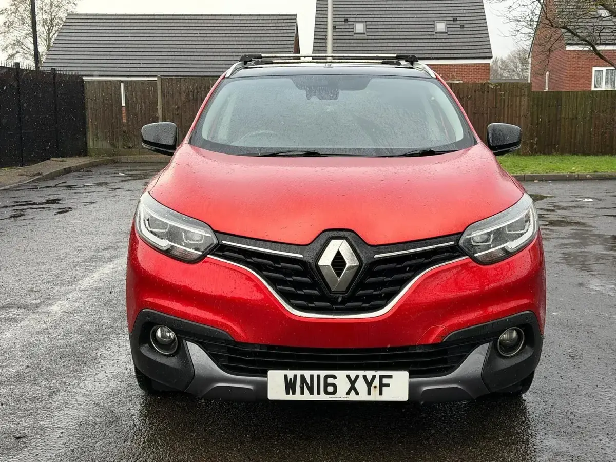 Begagnad Renault Kadjar Signature 130 HK (95 kW) 2016 Röd SUV