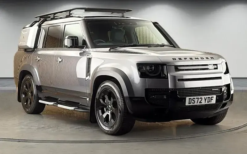 Używany Land Rover Defender HSE Dynamic 300 KM (220 kW) 2024 SUV
