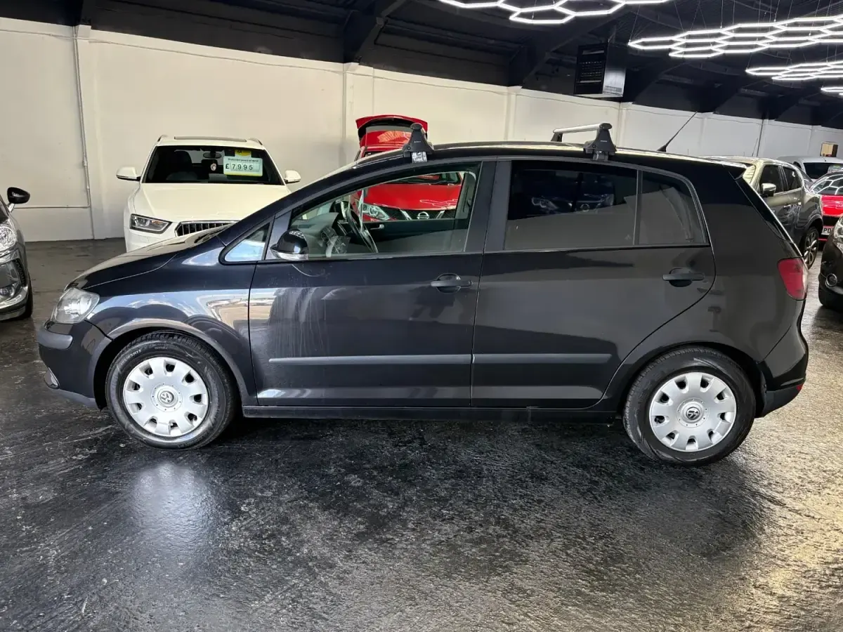 Używany VW Golf IV S 2005 Czarny Hatchback