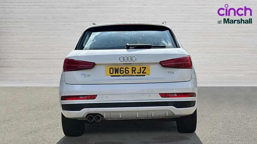 Używany Audi Q3 S-Line 184 KM (135 kW) 2016 Biały SUV