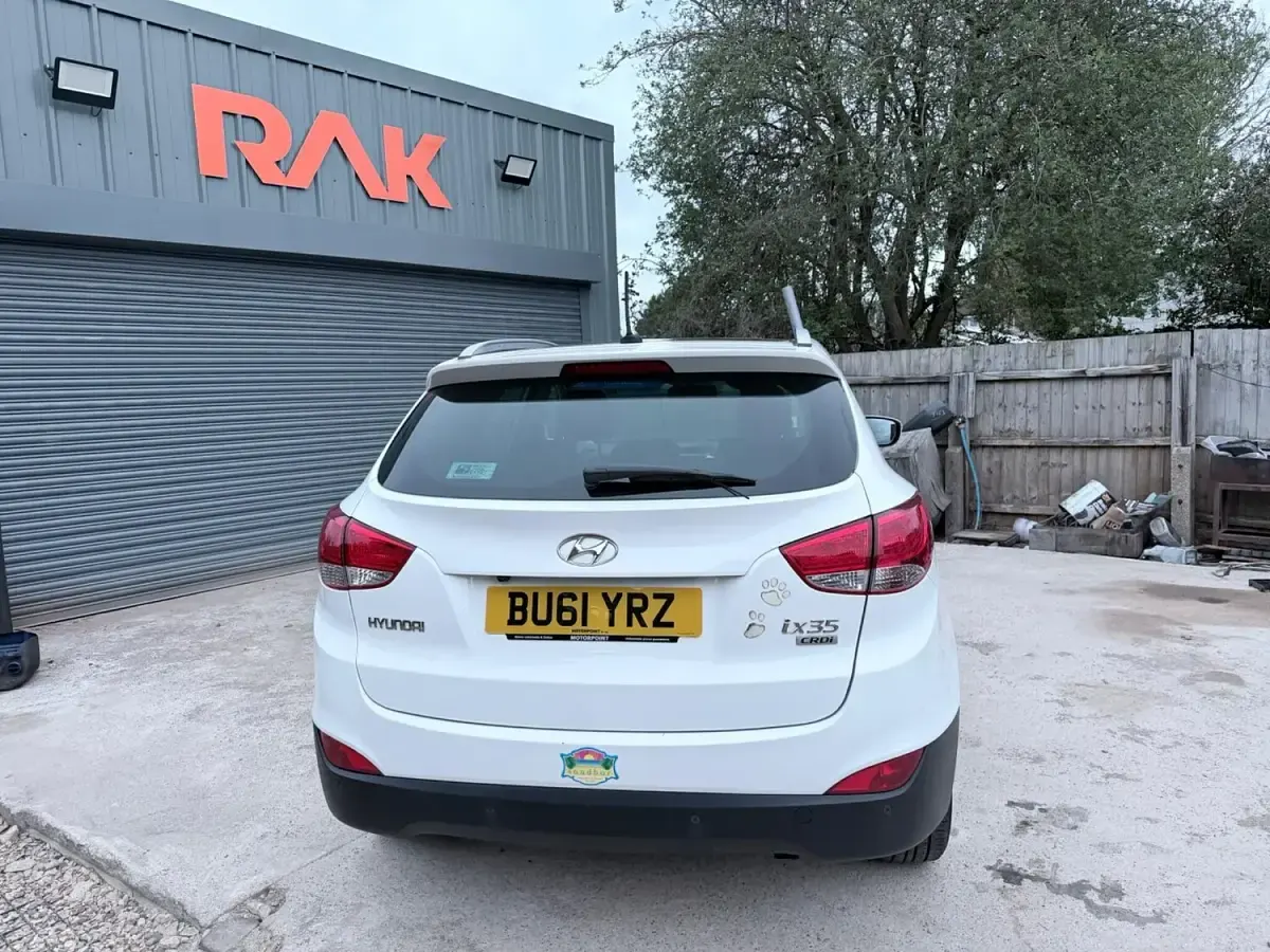 Used Hyundai ix35 Premium 115 HP (84 kW) 2011 White SUV