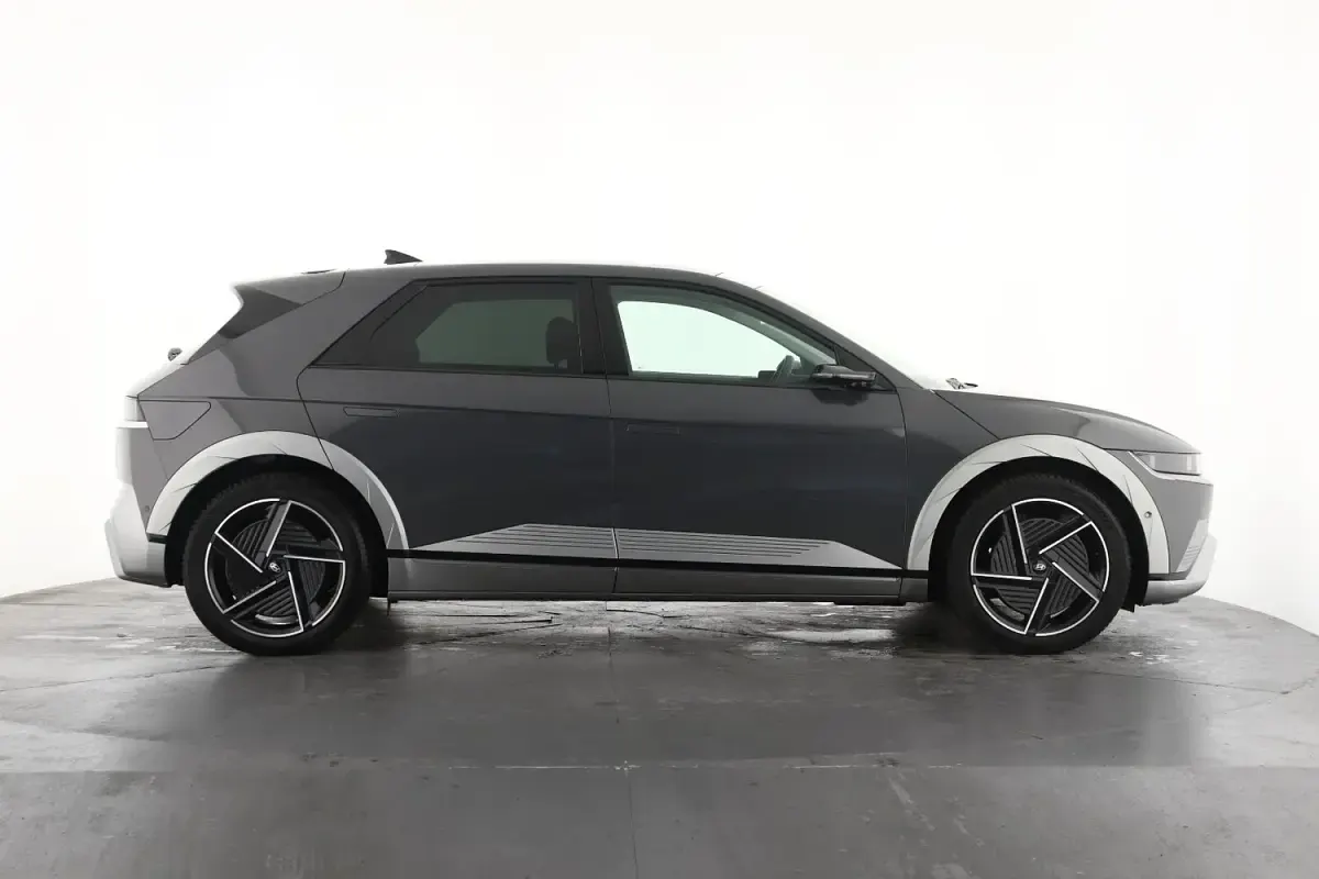 Used Hyundai Ioniq 5 Ultimate 167 kW (228 HP) 2025 Grey SUV
