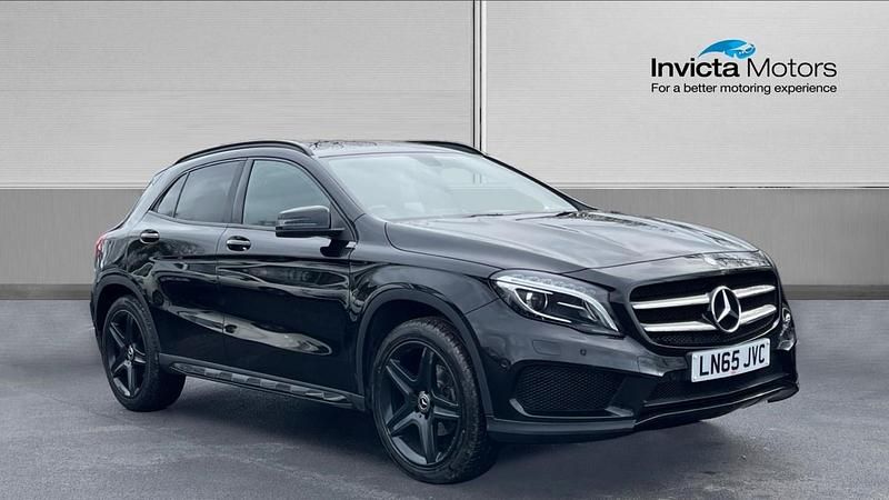 Black Used 2015 Mercedes 200 AMG line Estate | £12,000 (Fair price) - Image 1/4