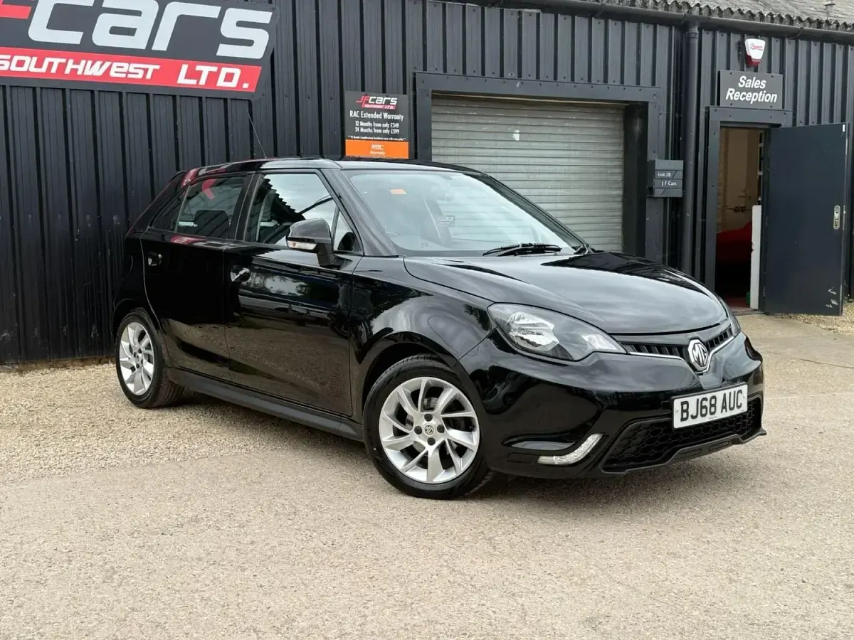 Usado MG MG3 106 HP (77 kW) 2018 Preto Citadino