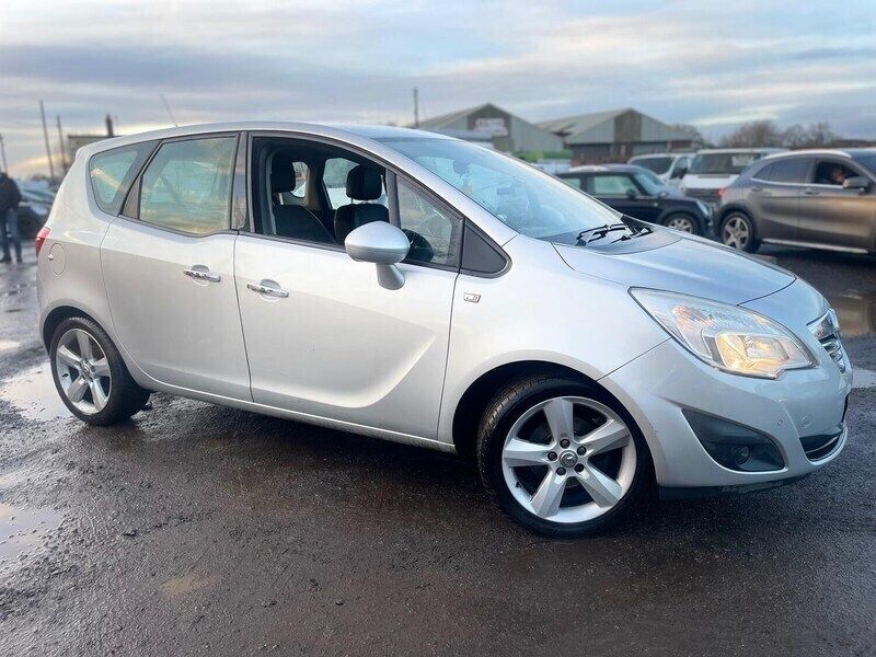 Silver Used 2013 Vauxhall Meriva MPV | £2,495 (Fair price) - Image 1/4