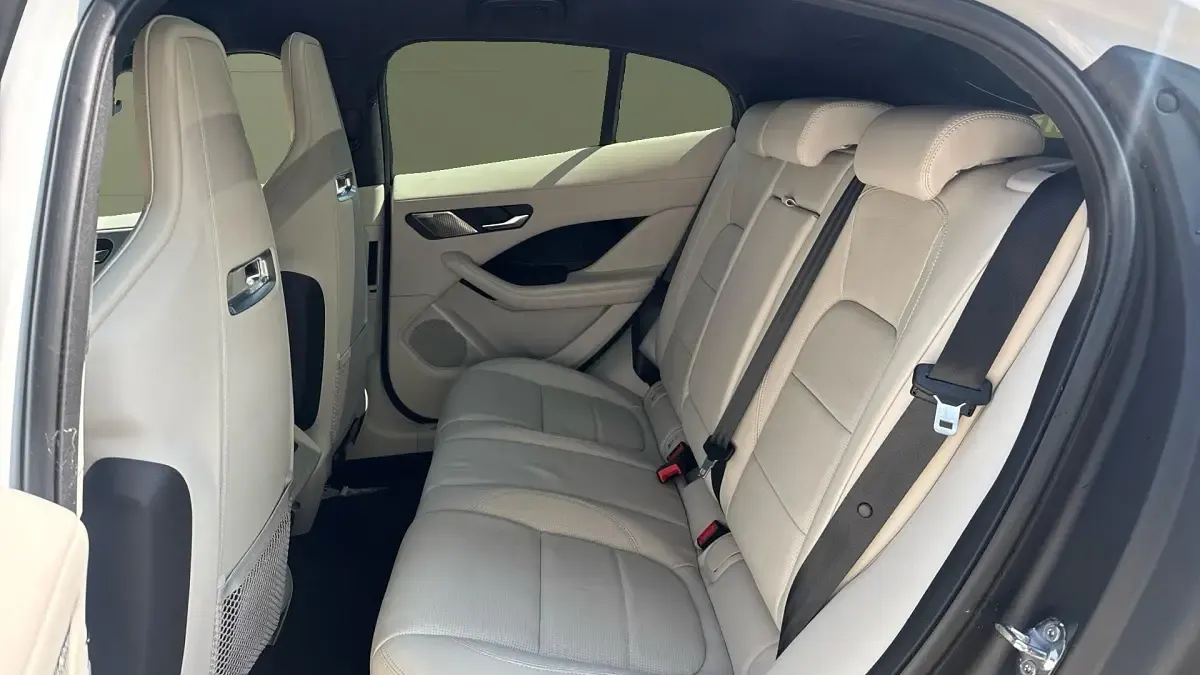 Used Jaguar I-Pace 294 kW (400 HP) 2023 Fuji white SUV