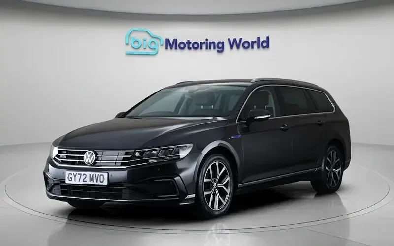 Used VW Passat GTE 218 HP (160 kW) 2022 Grey Estate