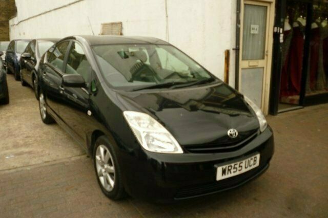 Used Toyota Prius 76 HP (55 kW) 2005 Hatchback
