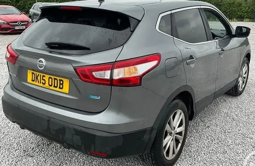 Used Nissan Qashqai Acenta Premium 2015 Grey SUV