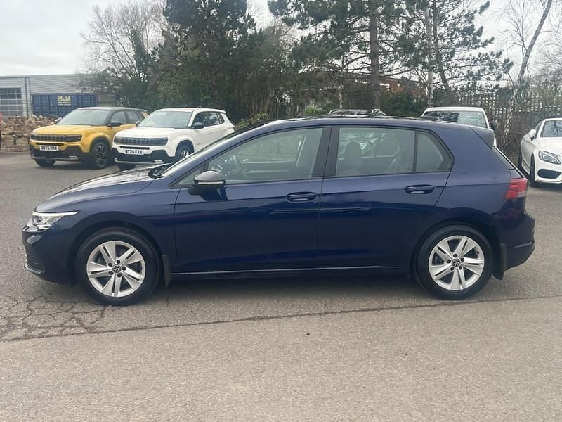 Used VW Golf VII Life 150 HP (110 kW) 2021 Blue Hatchback