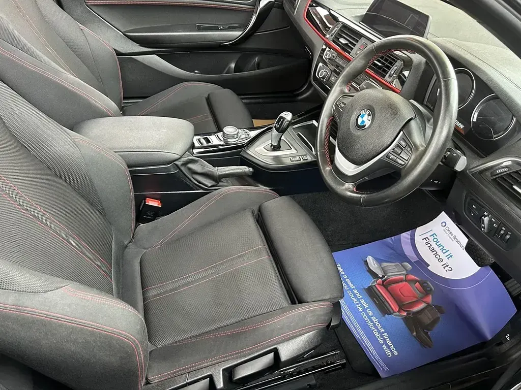 Usado BMW 218 Sport Line 2019 Negro Descapotable