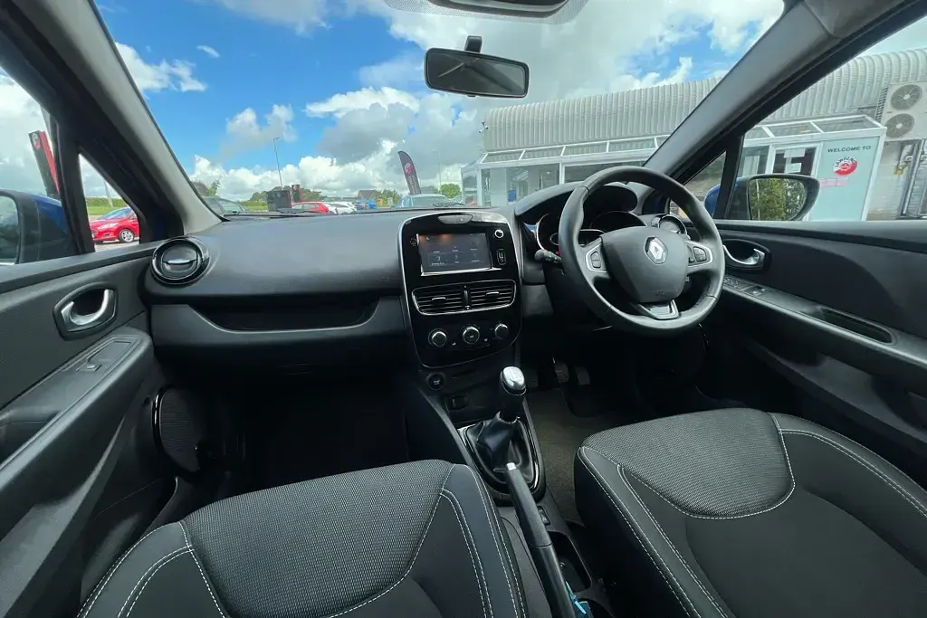 Used Renault Clio Iconic 2018 Blue Hatchback