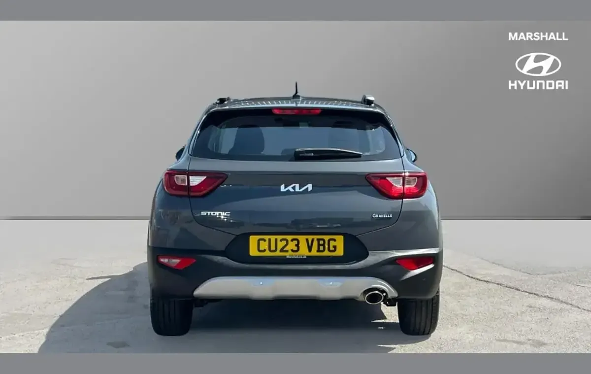 Used Kia Stonic 99 HP (72 kW) 2023 Grey SUV