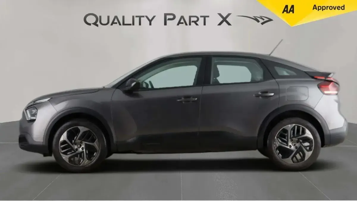 Usado Citroën C4 PureTech 102 HP (75 kW) 2022 Cinzento Citadino