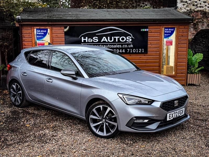 Used Seat Leon FR Sport 150 HP (110 kW) 2022 Silver Hatchback