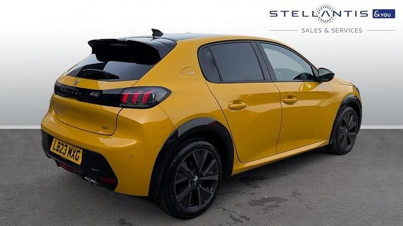 Used Peugeot 208 GT 129 HP (94 kW) 2023 Hatchback