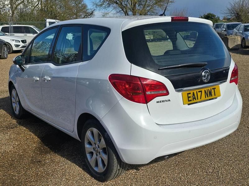 Used Vauxhall Meriva 2017 White MPV