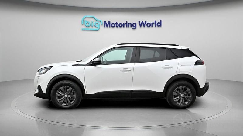 Used Peugeot e-2008 Active+ 98 kW (134 HP) 2022 White SUV