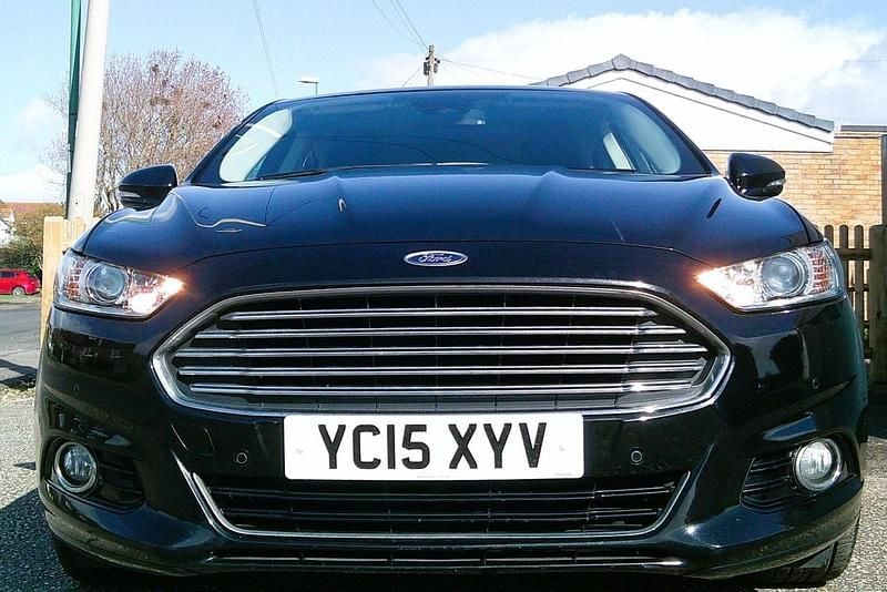 Used Ford Mondeo Titanium 2015 Black Hatchback
