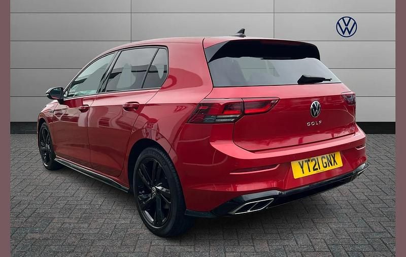 Used VW Golf VIII R-line 147 HP (108 kW) 2021 Red Hatchback