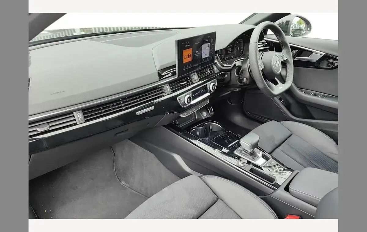 Used Audi A4 Black Edition 204 HP (150 kW) 2024 Grey Sedan