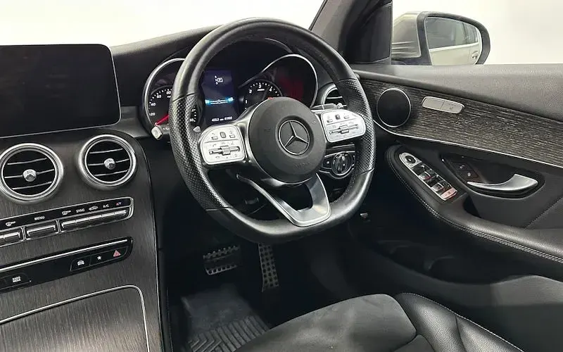 Used Mercedes GLC220 AMG line 194 HP (142 kW) 2020 Silver SUV