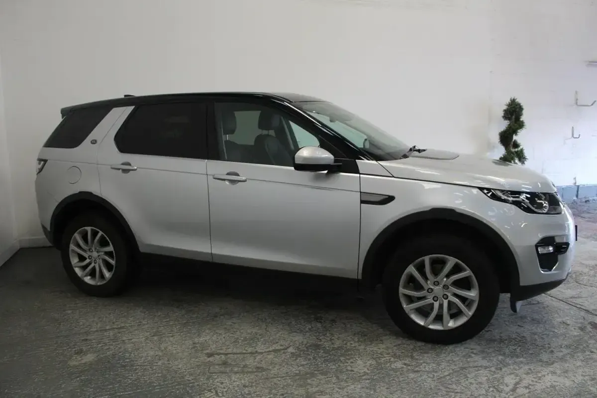 Used Land Rover Discovery Sport SE 2017 Silver SUV