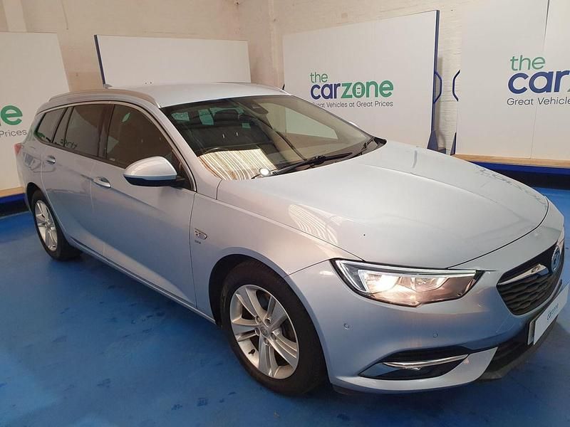 Silver Used 2018 Vauxhall Insignia SRi Estate | £8,499 (Good price) - Image 1/4