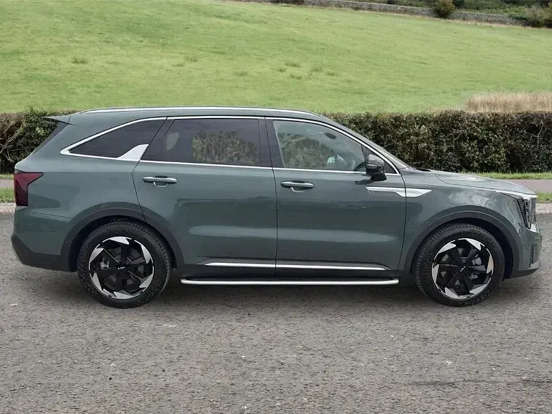Used Kia Sorento 261 HP (191 kW) 2026 Green SUV