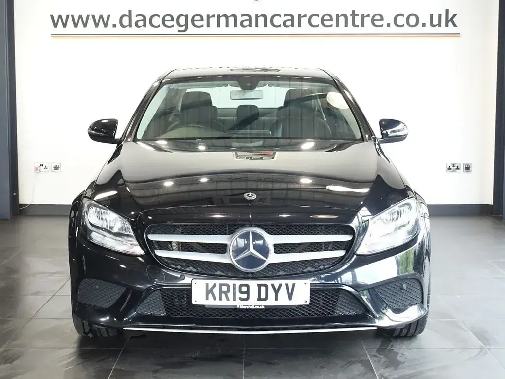Begagnad Mercedes C200 SE 198 HK (145 kW) 2019 Svart Sedan